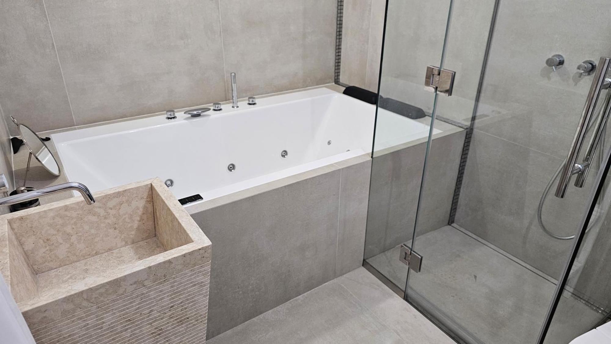 Apartmán Oasis Jacuzzi Retreat Marbella Exteriér fotografie